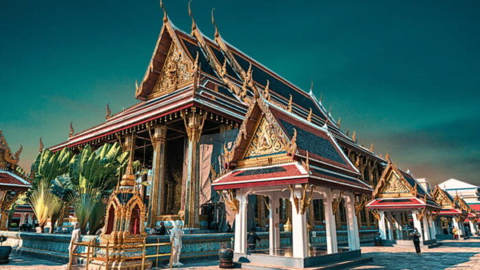 Bangkok: Highlights Tour Grand Palace and the Royal Temple - Exploring the Grand Palace