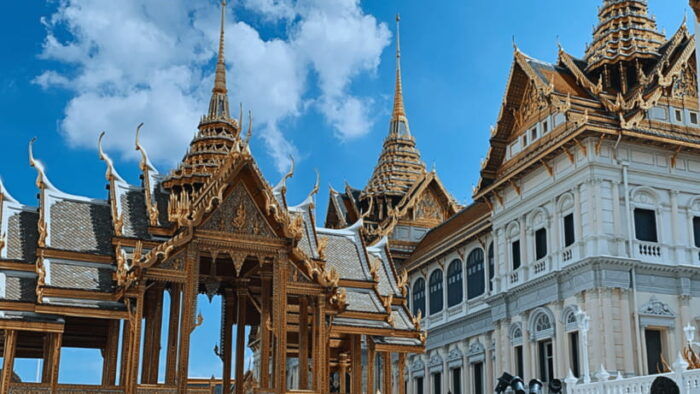 Bangkok: Highlights Tour Grand Palace and the Royal Temple - Discovering Wat Phra Kaew