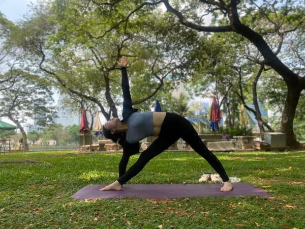 Bangkok: Lumpini Park Yoga Experience - Break Down