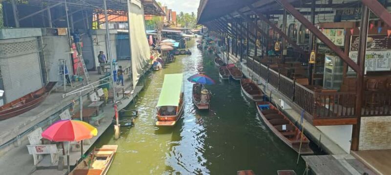 Bangkok: Maeklong Railway & Damnoen Saduak Floating Markets - Price and Value