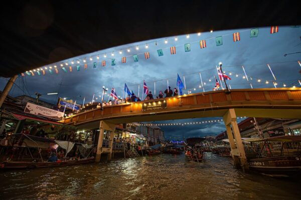 Bangkok: Maeklong Railway Market and Amphawa Floating Market - Meeting Point Details