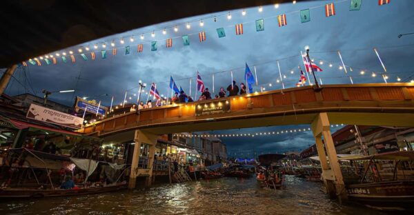Bangkok: Maeklong Railway Market and Amphawa Floating Market - Transportation Options