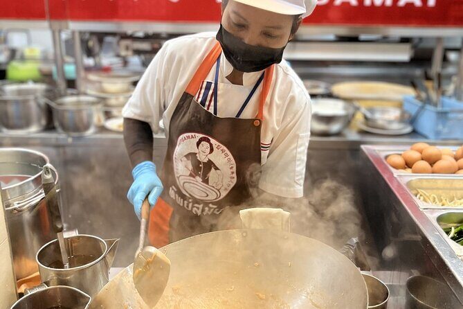 Bangkok Michelin Food Tour (3 Stops, 8 tastings) - Good To Know