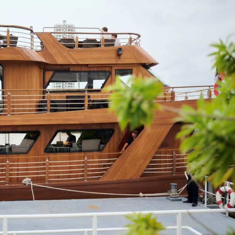 Bangkok: Michelin-Starred Dinner Cruise on on Pruek Cruise - Who Should Book This Cruise?