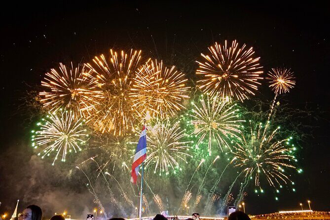 Bangkok New Horizon Dinner Cruise Buffet Wat Arun View - FAQs