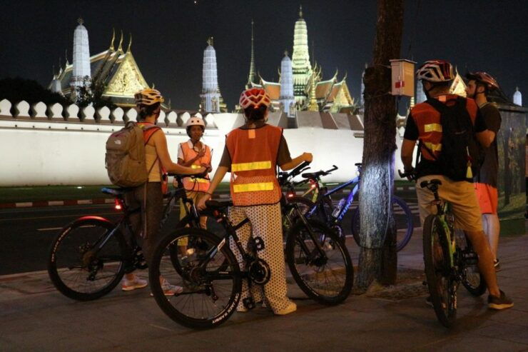 Bangkok: Night Bike Ride and Dinner at a Local Restaurant - Activity Details and Booking Information