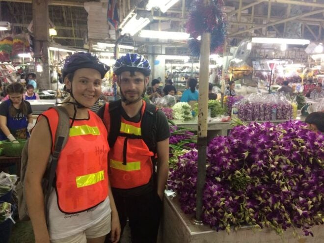 Bangkok: Night Bike Ride and Dinner at a Local Restaurant - Tour Highlights