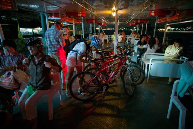 Bangkok: Night Bike Tour With Temples & Flower Market Visit - Experience and Activities