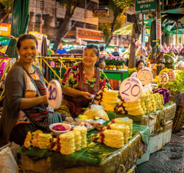 Bangkok: Night Bike Tour With Temples & Flower Market Visit - Customer Reviews and Ratings
