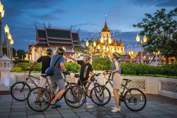 Bangkok: Night Bike Tour With Temples & Flower Market Visit - Questions You May Have