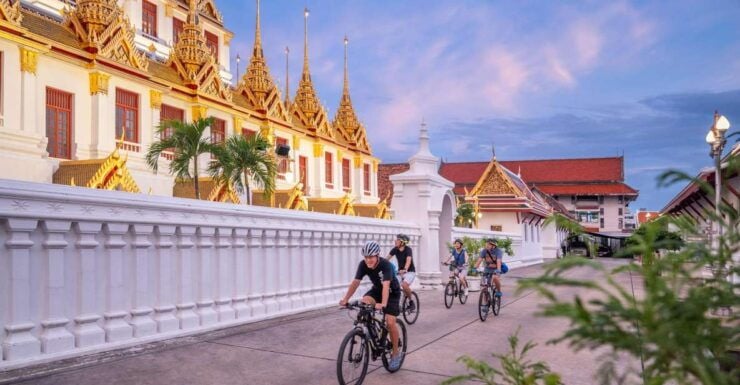 Bangkok Night Bike With Flower Market & Giant Swing - Activity Details