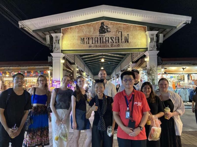 Bangkok: Night Market Tour with Michelin Dinner - Transportation & Group Size