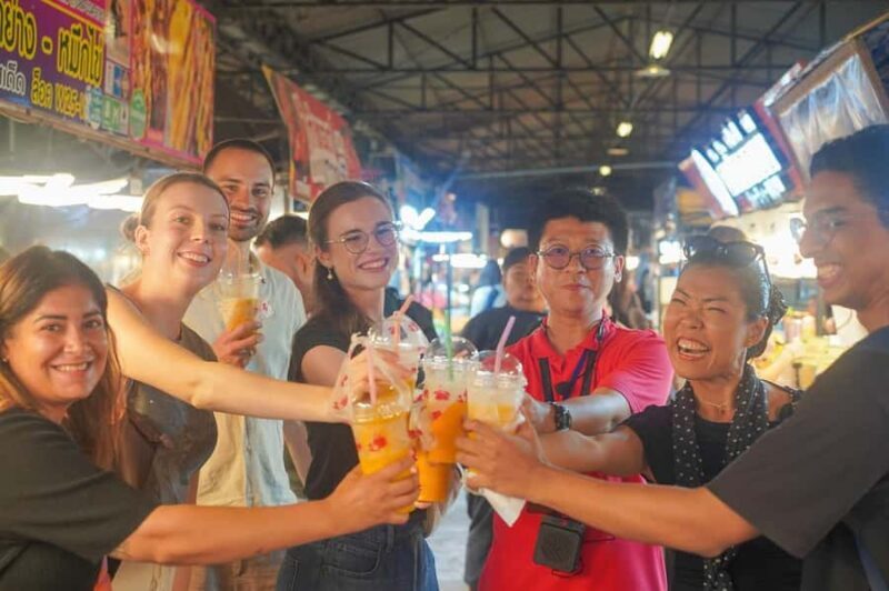 Bangkok: Night Market Tour with Michelin Dinner - Detailed Breakdown of the Experience
