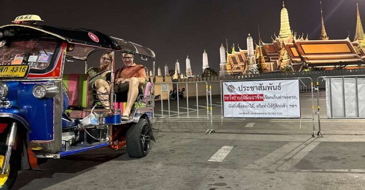 Bangkok Night Tour: Food, Temple & Tuk-Tuk - Tour Highlights