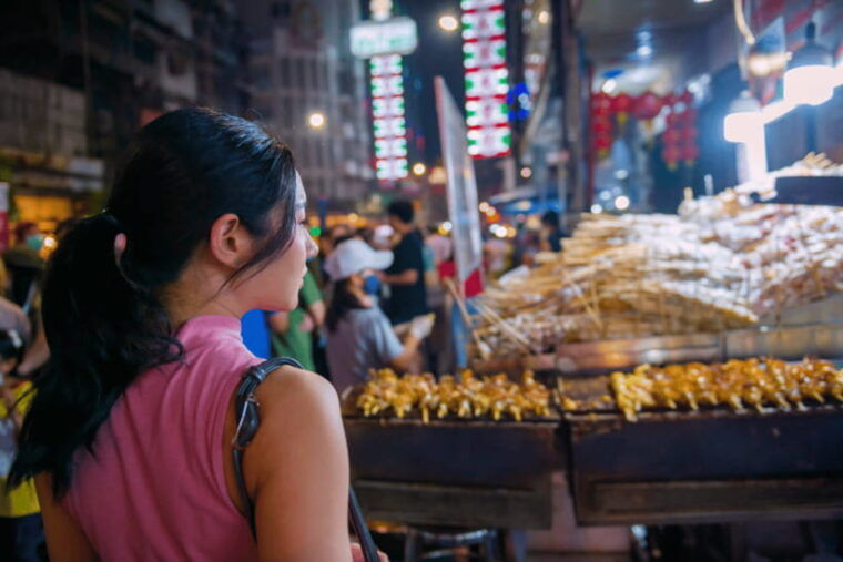 Bangkok Night Tuk Tuk: Private Tour of Markets & Landmarks - Savoring the Street Food Delights
