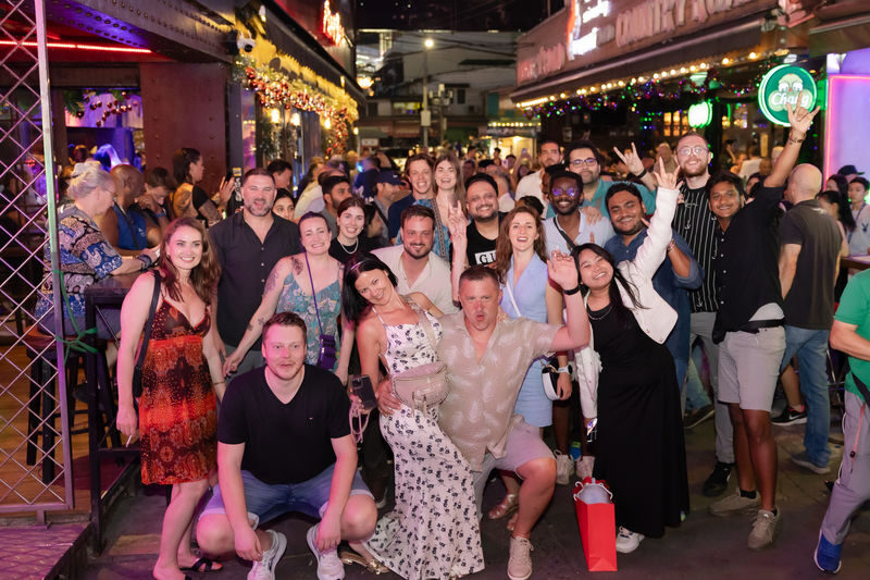 Bangkok Nightlife VIP Guided Tour - A host can make the group feel like a group