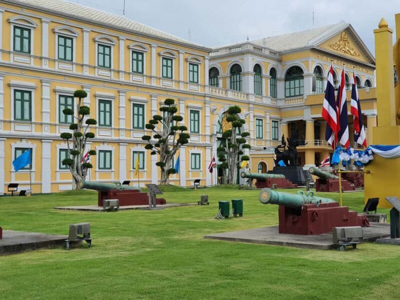 Bangkok: Old City Electric Tuk-Tuk Tour with Guide - The Itinerary: What to Expect from Start to Finish