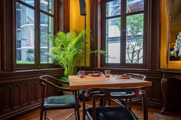 Bangkok: Paii @ The House on Sathorn - Accessibility and Transportation