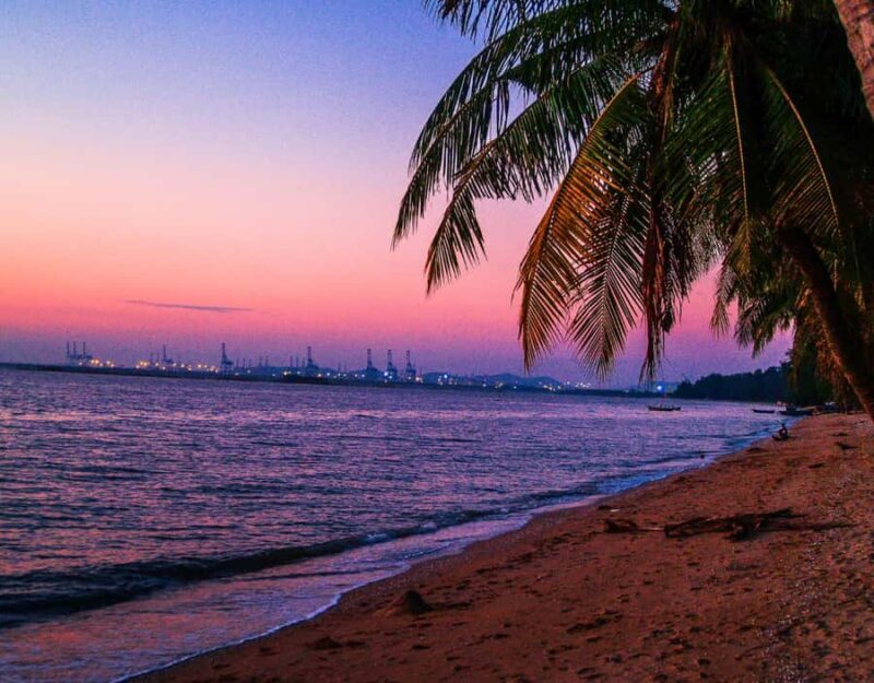 Bangkok: Pattaya Private Day Tour with Sanctuary of Truth - The Lively Pulse of Pattaya