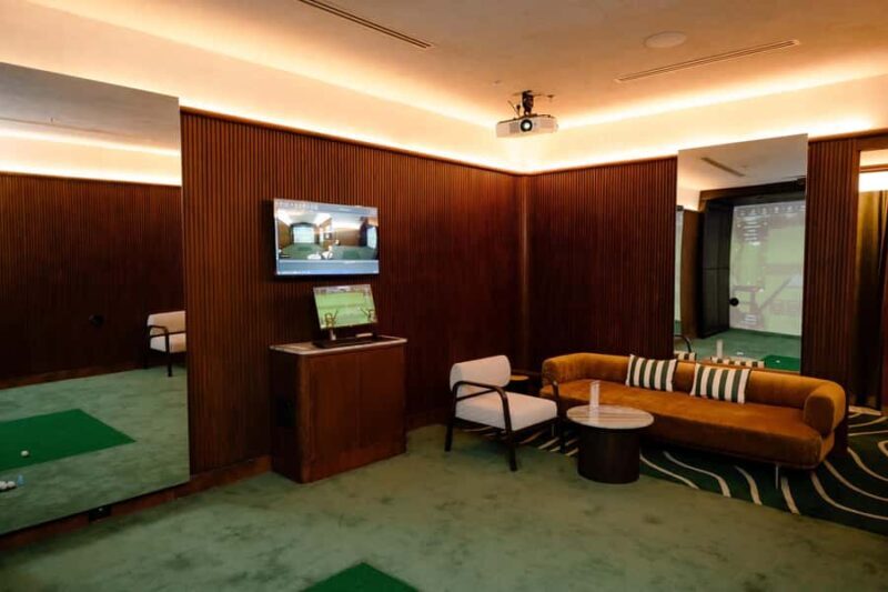 Bangkok: Premium Indoor Golf Simulator Experience - Who Will Love This Experience?