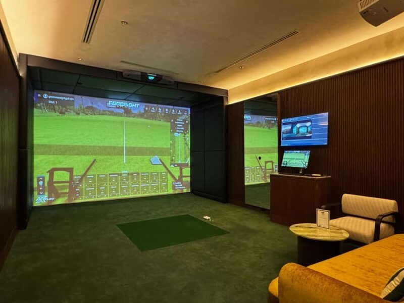 Bangkok: Premium Indoor Golf Simulator Experience - Bangkok: Premium Indoor Golf Simulator Experience