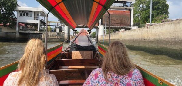 Bangkok : Private Canals Tour & 2 Temple With Hotel Pick up - What to Bring