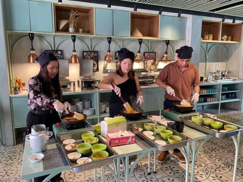 Bangkok: Private Casual Thai Cooking Class For Beginner - What to Expect from the Cooking Class