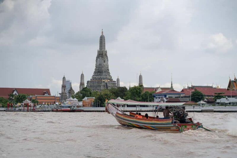 Bangkok Private Long-Tail Boat Charter Capacity: 110 People - Good To Know
