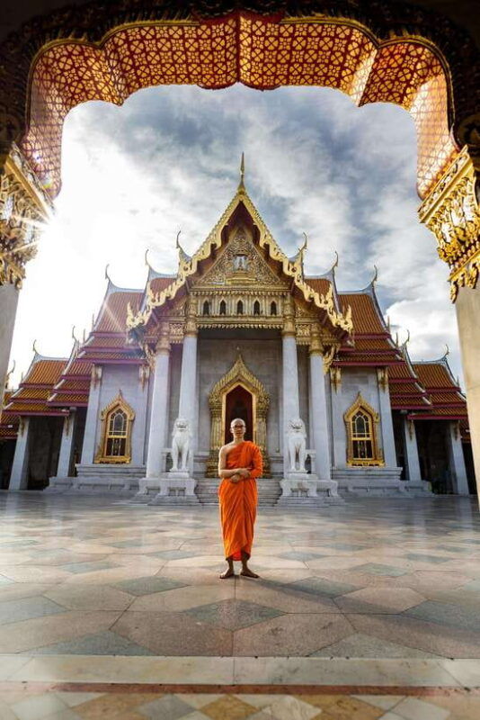 Bangkok: Private Wat Phra Kaew, Wat Pho & Wat Arun Tour - Itinerary Details