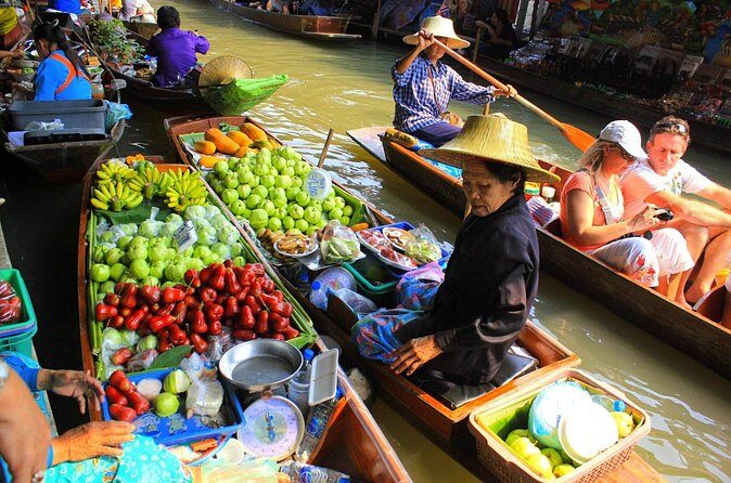 Bangkok: Railway and Floating Market Tour + Dragon Temple - Authentic Insights from Past Travelers