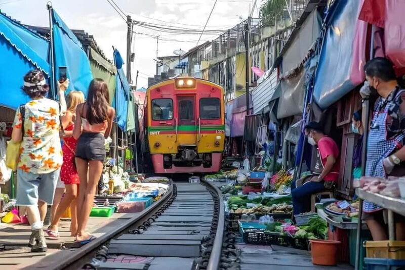 Bangkok: Railway, Floating Market & Chao Phraya Cruise Tour - A Complete Look at the Tour