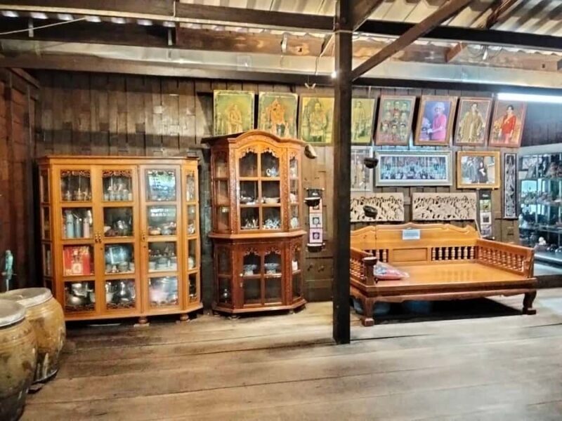 Bangkok: Railway Market & Floating Market Private Tour - Considerations & Practical Tips