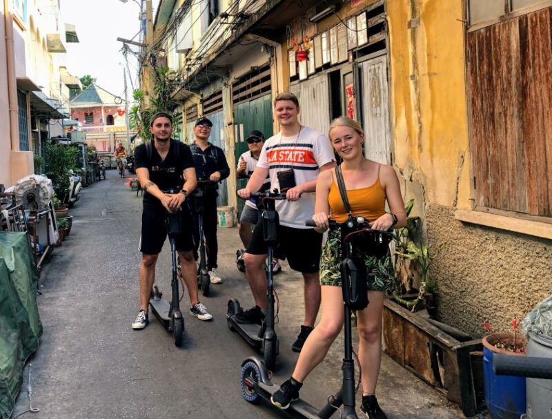 Bangkok: Riverside E-Scooter Adventure With Streetfood Snack - Itinerary Breakdown