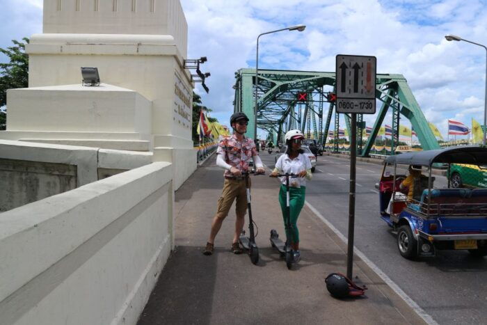 Bangkok: Riverside E-Scooter Adventure With Streetfood Snack - Meeting Point and Travel Tips