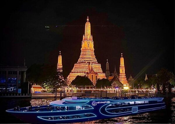 Bangkok: Royal Galaxy Luxury Cruise With Dinner Buffet - Nearby Attractions to Explore