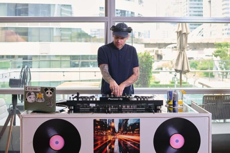 Bangkok: Saturday Unlimited Cocktail Brunch at W Bangkok - Overview of the Experience