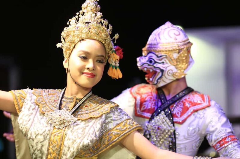 Bangkok: Scenic Dinner with River Star Princess Cruise - Viewing the Landmarks