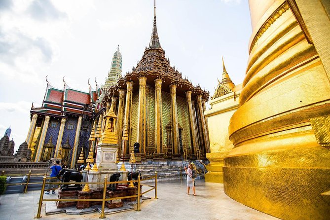 Bangkok Shore Excursion: Private Grand Palace and Buddhist Temples Tour - Guides Knowledge and Assistance
