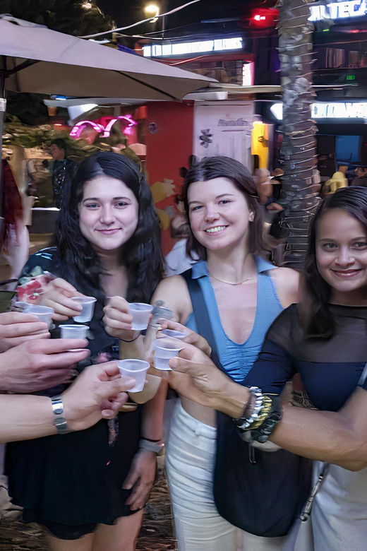Bangkok: Soi Cowboy, Nana, Soi 11, Rooftops, Clubs & Go Gos - Good To Know