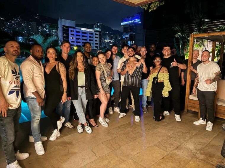 Bangkok: Soi Cowboy, Nana, Soi 11, Rooftops, Clubs & Go Gos - Spectrum Lounge & Bar: Panoramic Views and Cocktails