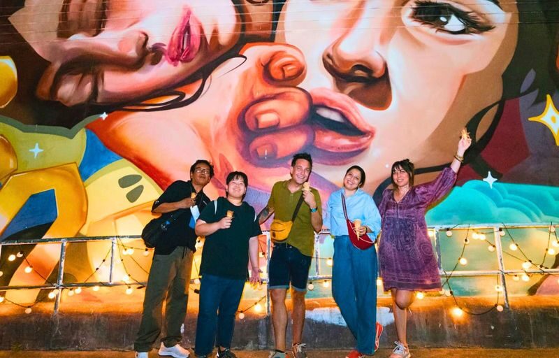 Bangkok: Street Food and Night Lights by Tuk Tuk - At a glance