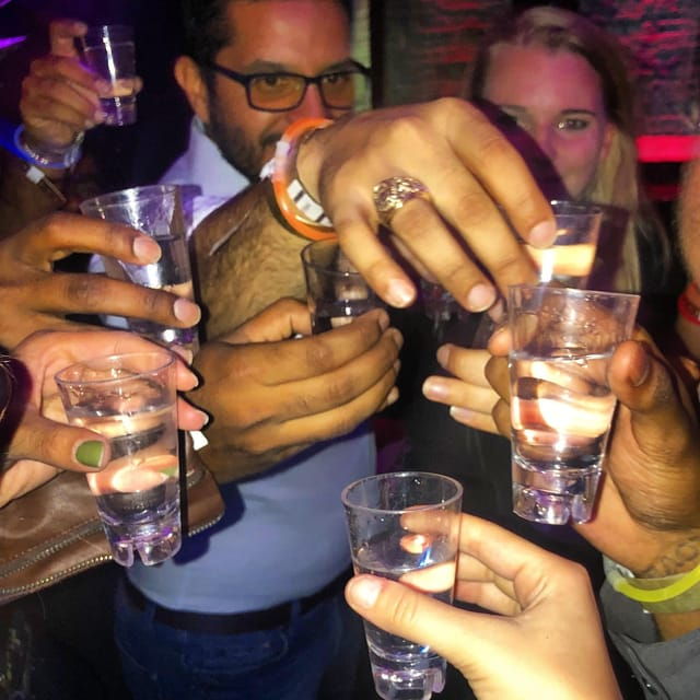 Bangkok: Sukhumvit District Bar and Club Crawl With Shots - Itinerary and Activities