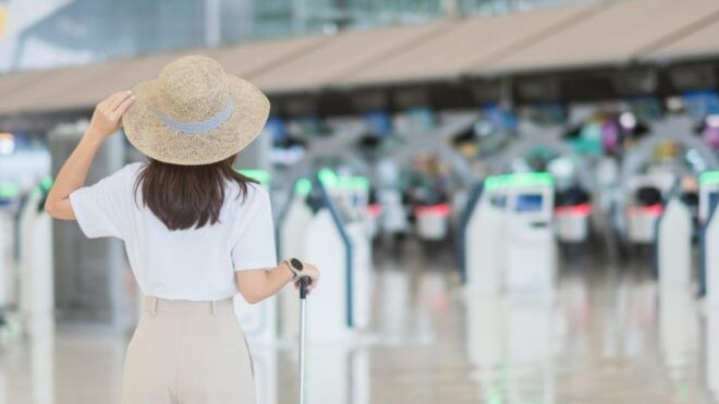 Bangkok Suvaanabhumi Airport: Fasttrack Immigration Service - Personal Assistant to Navigate the Airport