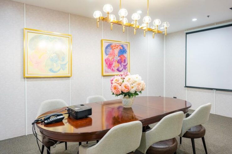 Bangkok: Suvarnabhumi Airport (BKK) Coral Lounge Entry - Booking and Accessibility Information