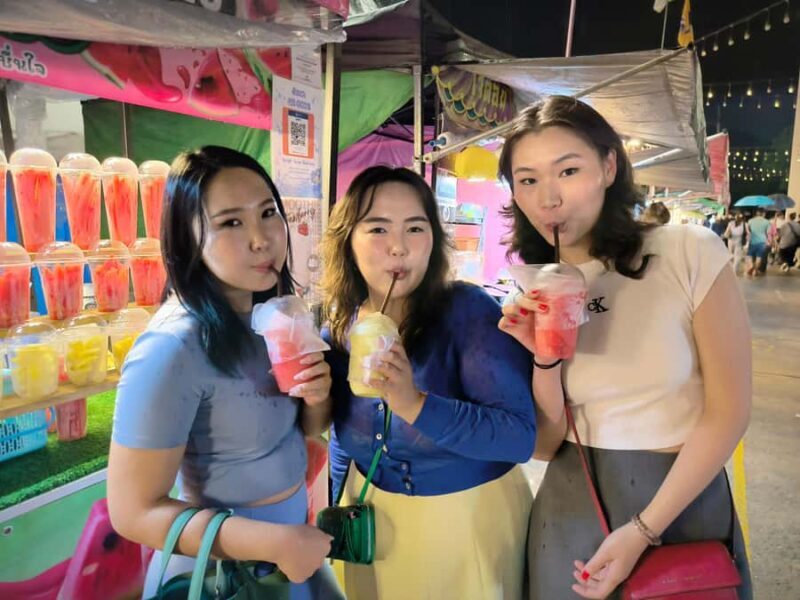 Bangkok: Taste the Night Market with Local guide - FAQ