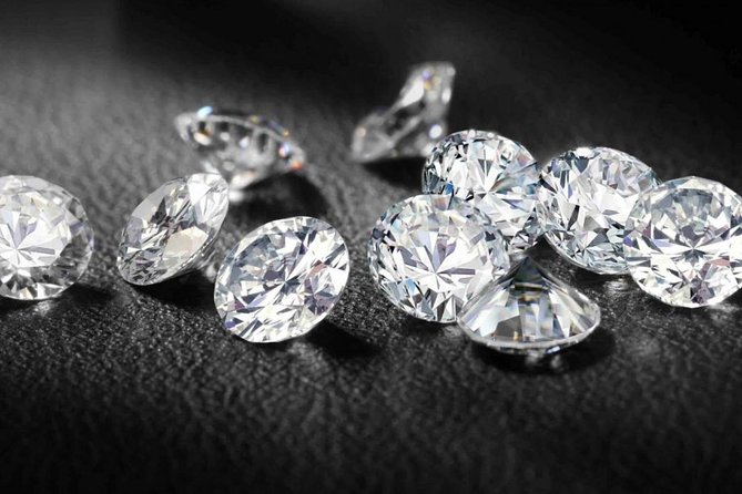 Bangkok Temple, City and Gems Gallery Tour - Tour Highlights