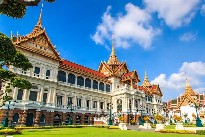 Bangkok Temple & City Tour With Royal Grand Palace & Lunch - Free Pickup and Additional Surcharge