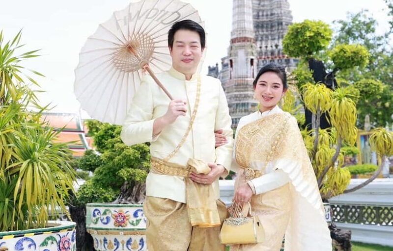 Bangkok: Thai Costume Rental + Hairdo, Makeup & Accessories - What’s Not Included