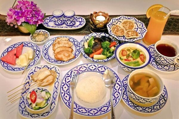 Bangkok Thai Dance Show With Dinner With Private Transfer - Common Questions