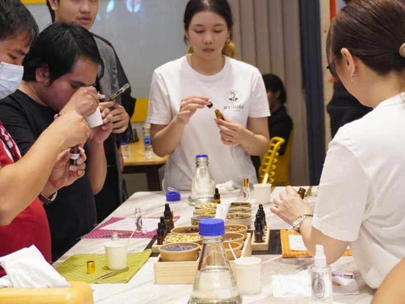 Bangkok: Thai Pimsen Aroma Oil Roll-On Workshop - Introduction to the Experience